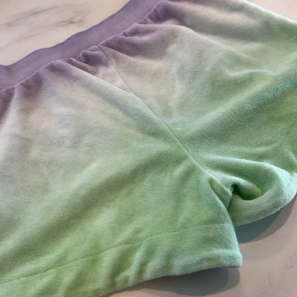 Gap Ombré Pull On shorts!